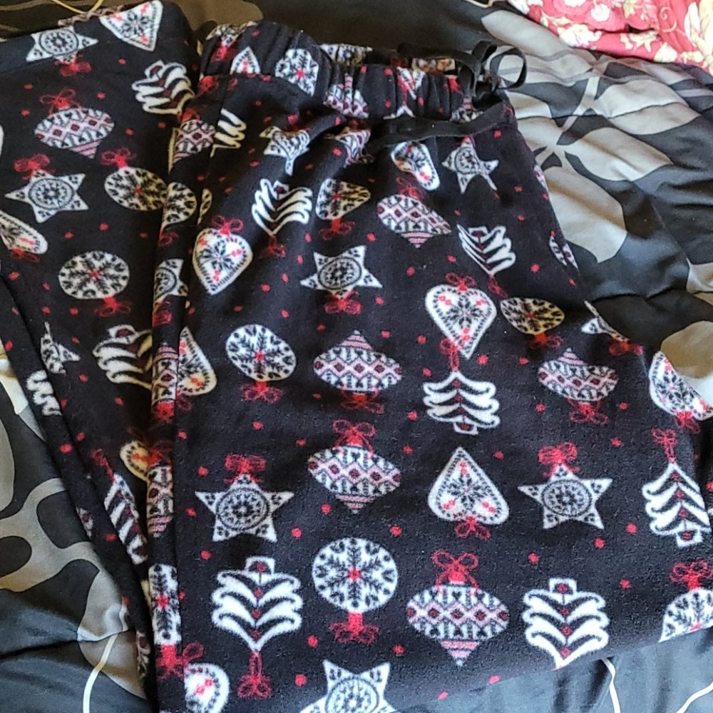 BNWT Fleece sleep pants, holiday print